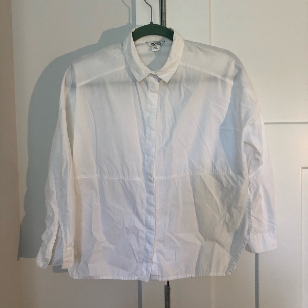 Cute cropped white blouse